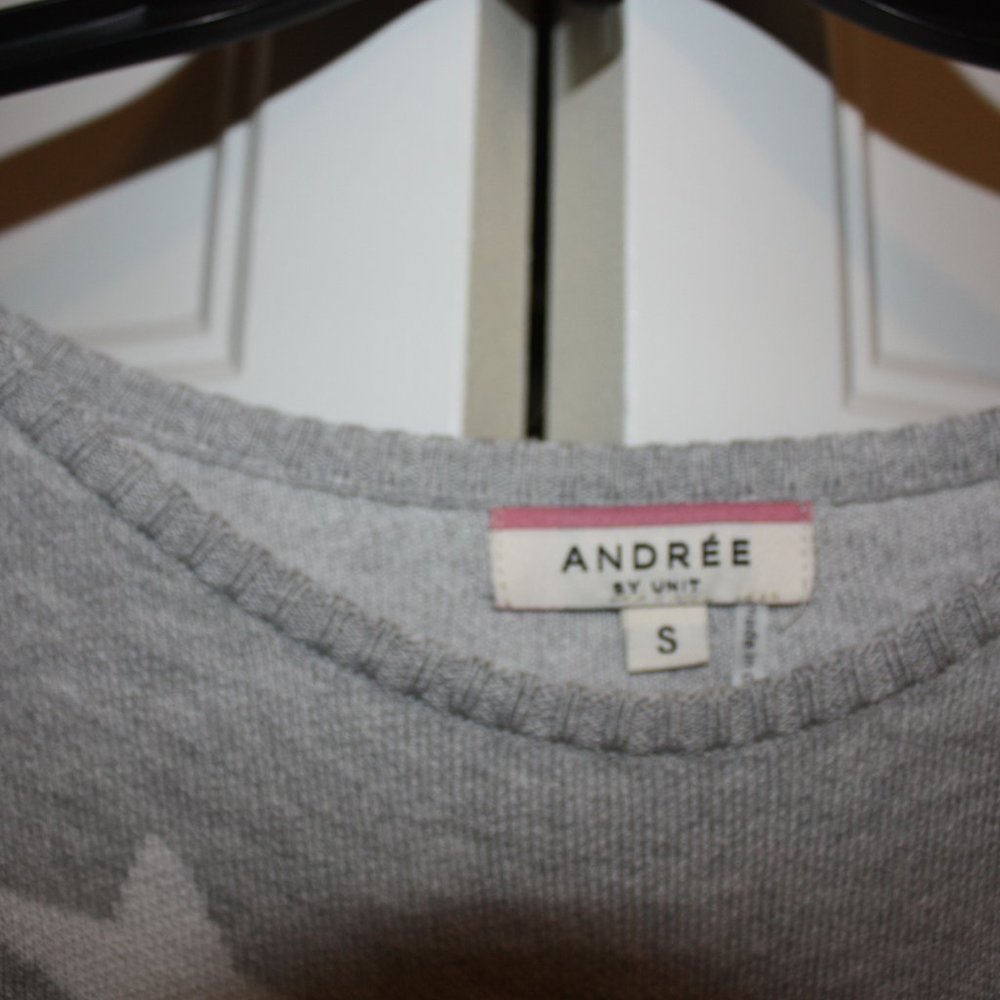 Sweater - Picture 3 of 3